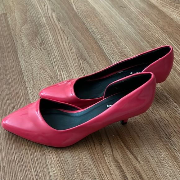 Pink Qupid Kitten Heels 5.5 - Picture 2 of 5